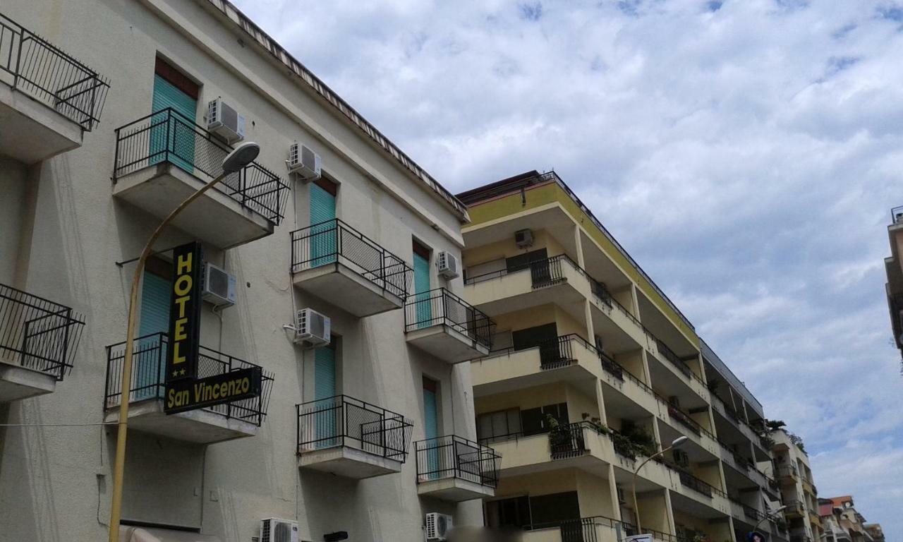 Hotel San Vincenzo 索威拉托玛里纳 外观 照片