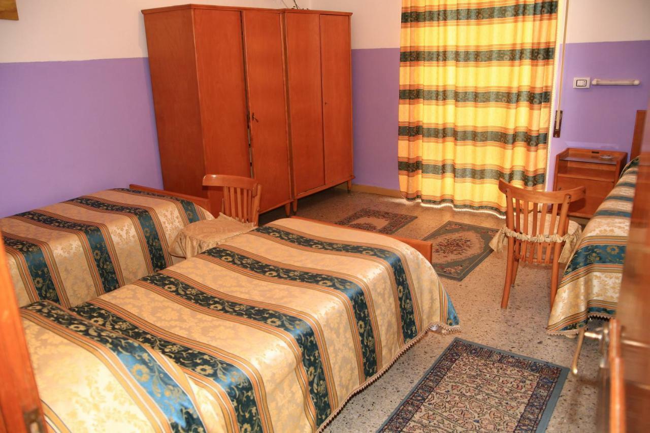 Hotel San Vincenzo 索威拉托玛里纳 外观 照片