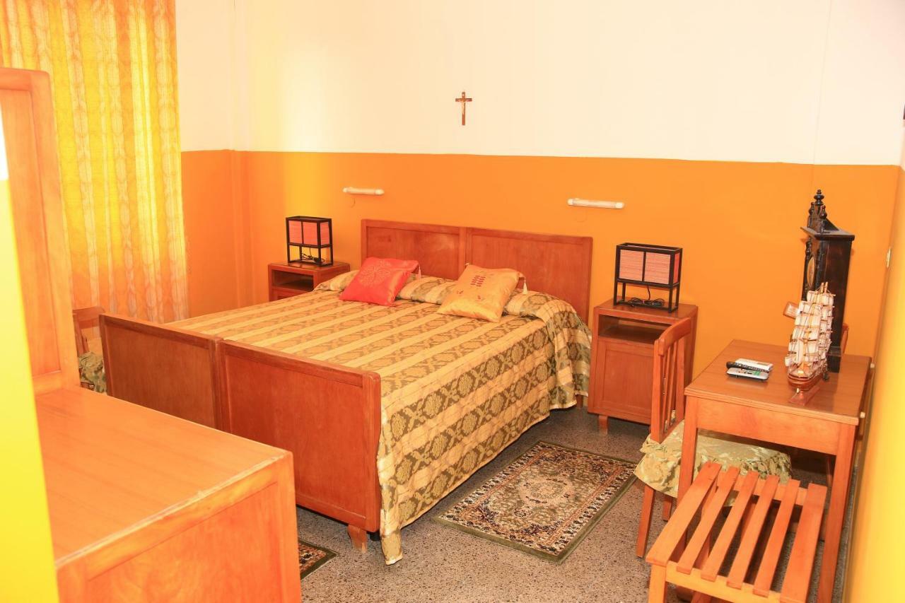 Hotel San Vincenzo 索威拉托玛里纳 外观 照片