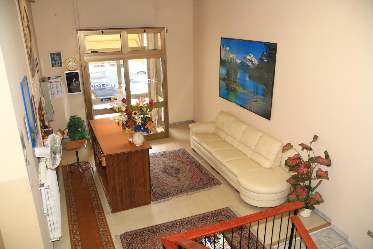 Hotel San Vincenzo 索威拉托玛里纳 外观 照片