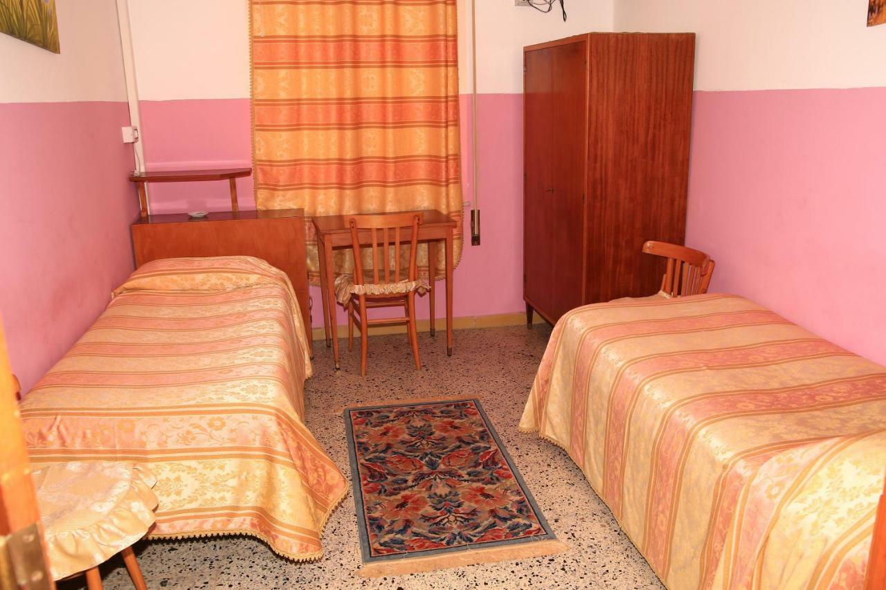 Hotel San Vincenzo 索威拉托玛里纳 外观 照片